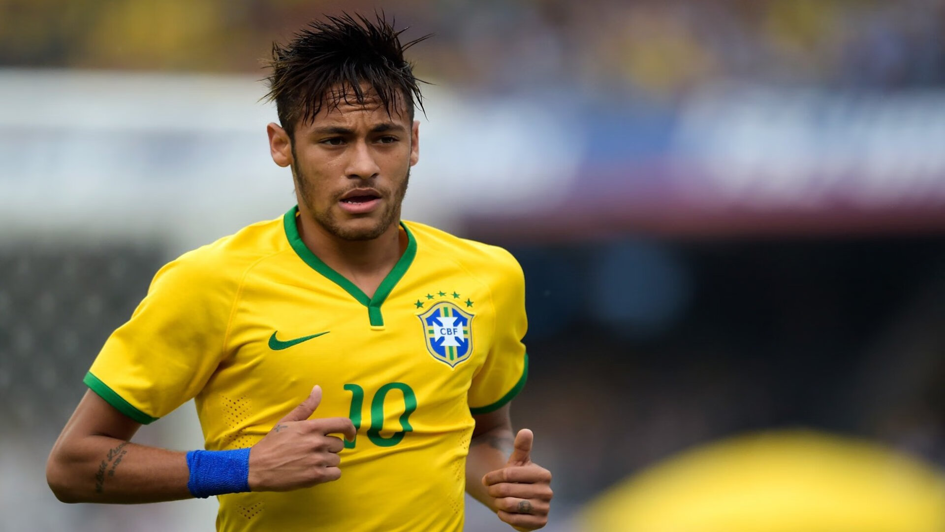 瑞士球员边踢球边喝热可可,被评“最瑞士操作”